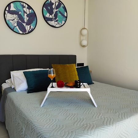 Poseidonas Luxury Apartment Платанес Екстериор снимка